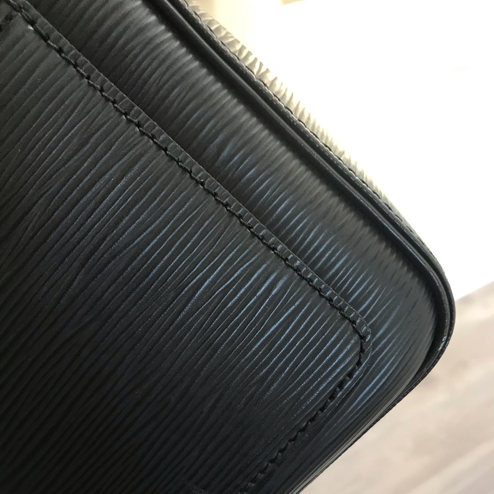 *SOLD* Louis Vuitton Speedy Epi Black 35 - Picture 8 of 8